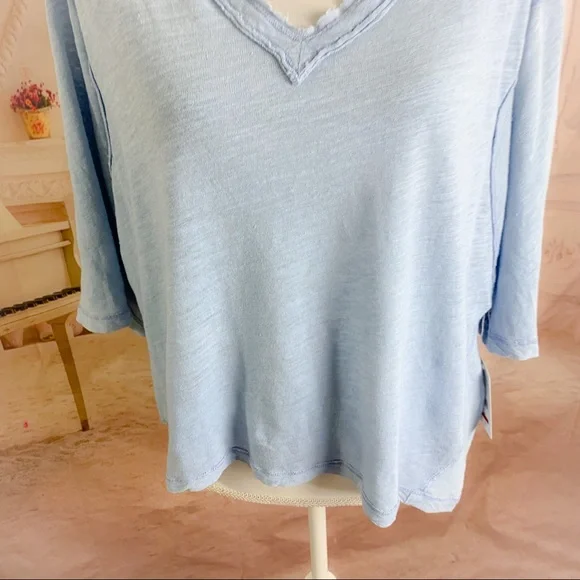 NEW Free People Clouds Sky Linen Tee in Soft blue - Picture 4 of 11